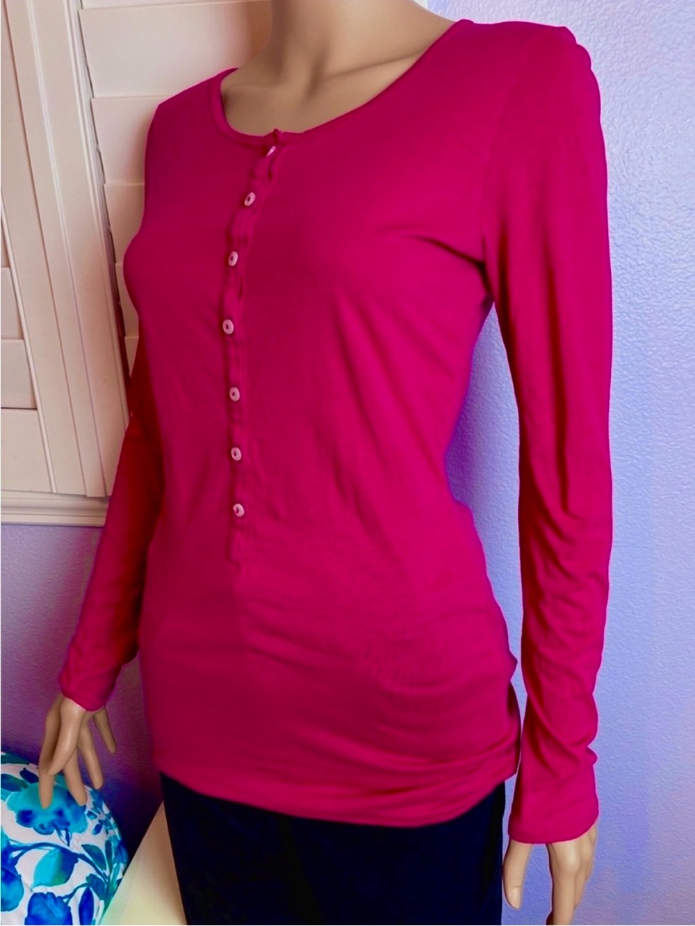 VintageVictoria Secrets MODA International Henley long sleeve tee in fuchsia